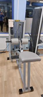 Technogym Isotonic Line zittende kuit zilvergrijs, Ophalen, Info@defitnessmakelaar.nl, Overige typen, Deventer