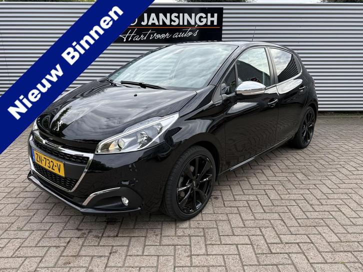 Peugeot 208 1.2 PureTech Signature | PDC | Navi | LM Velgen, Auto's, Peugeot, Bedrijf, Te koop, ABS, Airbags, Airconditioning