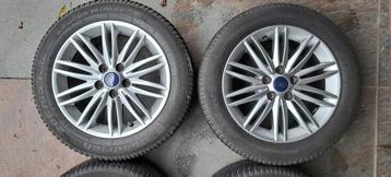 4x autovelgen met winterbanden Ford Focus MK3 (2018) beschikbaar voor biedingen