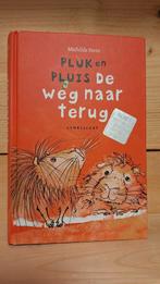 Mathilde Stein - Pluk en Pluis. De weg naar terug, Ophalen of Verzenden, Zo goed als nieuw, Mathilde Stein