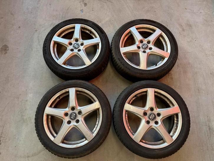 Setje Velgen + Winterbanden 205/50 R17, Auto-onderdelen, Banden en Velgen, Winterbanden, 17 inch, 205 mm, Ophalen of Verzenden