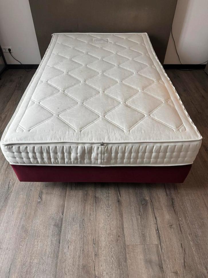 6 maanden oud Well Fair verstelbaar Zorgbed - Comfort, Huis en Inrichting, Slaapkamer | Matrassen en Bedbodems, Zo goed als nieuw