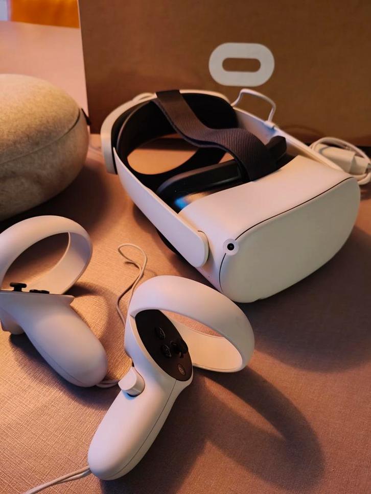 Meta Quest 2 256GB + Elite Strap + Case - Zo goed als nieuw!, Spelcomputers en Games, Virtual Reality, Ophalen of Verzenden