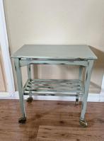 Bijzet tafeltje / nachtkastje, Minder dan 55 cm, Gebruikt, Rechthoekig, Hout