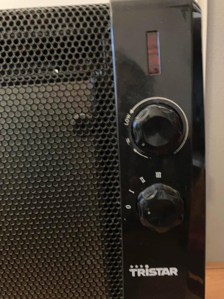 TriStar elektrische kachel/ radiator/verwarming met wieltjes, Doe-het-zelf en Verbouw, Verwarming en Radiatoren, Zo goed als nieuw