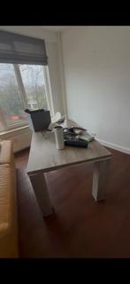 Moderne houten eettafel - zo goed als nieuw, Huis en Inrichting, Tafels | Eettafels, Ophalen of Verzenden, Zo goed als nieuw, Overige houtsoorten