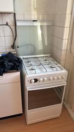 Fornuis en oven, Ophalen, 4 kookzones, Zo goed als nieuw, Gas