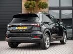 Volkswagen T-Cross 1.0 TSI Life R-Line LED ACC Virtual, Auto's, Gebruikt, Euro 6, Zwart, Bedrijf