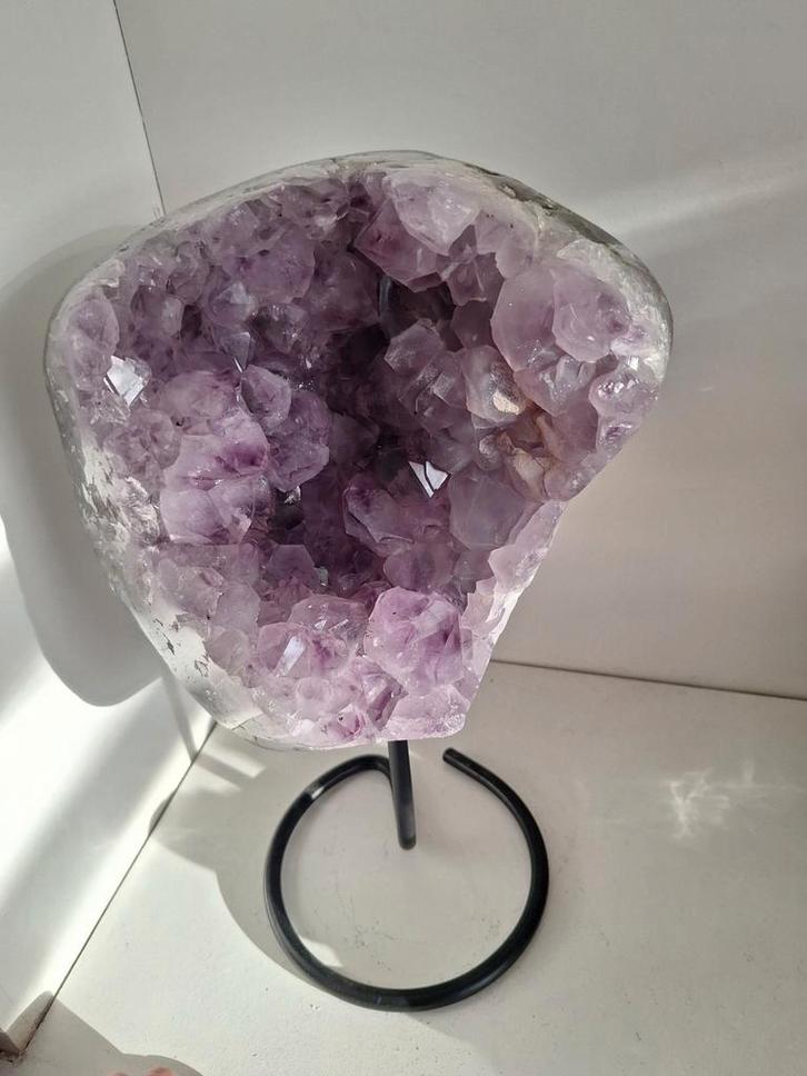 Pronkstuk Amethist op Standaard 7,2 kilo, Verzamelen, Mineralen en Fossielen, Mineraal, Ophalen of Verzenden