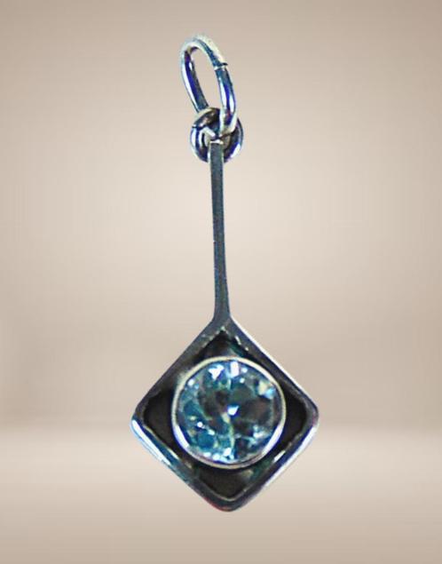 Mooie 925 zilveren TOPAAS modernistische strakke hanger!, Sieraden, Tassen en Uiterlijk, Kettinghangers, Zo goed als nieuw, Zilver