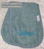 Schouderspuugdoek Stone Green geborduurd met naam, Ophalen of Verzenden, Nieuw, Kraamcadeau