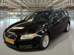 Volvo V70 2.0 Momentum Keurig onderhouden met nieuwe koppeli, 145 pk, Gebruikt, 4 cilinders, Zwart