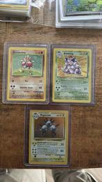 Base set 1999 met 3 holo’s, Hobby en Vrije tijd, Verzamelkaartspellen | Pokémon, Ophalen of Verzenden, Zo goed als nieuw, Meerdere kaarten