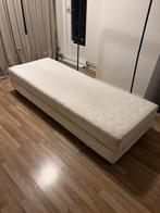 UPDATE GRATIS AF TE HALEN Kledingkas, bed en fauteuil, Huis en Inrichting, Kasten | Kledingkasten, Ophalen, 50 tot 100 cm, Zo goed als nieuw