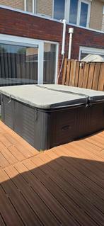Gebruikte Jacuzzi - Defect, Tuin en Terras, Bubbelbaden en Hottubs, Ophalen of Verzenden, Gebruikt, Afdekzeil, Vast