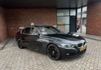 BMW 3-Serie 330e Mperformance 252pk | 19” |Pano| Full option, Auto's, BMW, Automaat, 1998 cc, Achterwielaandrijving, Beige