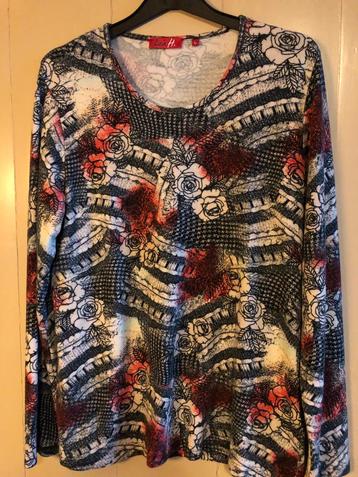 Z.g.a.n. kleurige top, el. viscose. LEA H. Mt. Large. beschikbaar voor biedingen