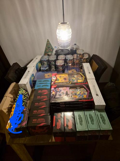 Grote sealed pokemon collectie. Alleen ophalen in eindhoven, Hobby en Vrije tijd, Verzamelkaartspellen | Pokémon, Nieuw, Boosterbox