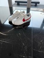 Nike maat 32 kids, Ophalen of Verzenden, Zo goed als nieuw