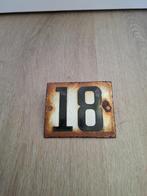 Geëmailleerd huisnummerplaatje nummer 18, Ophalen of Verzenden