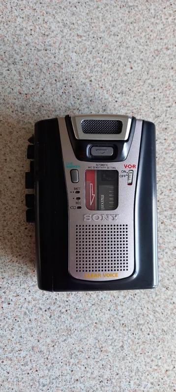 Sony walkman met dictafoon functie en ingebouwde speaker . beschikbaar voor biedingen