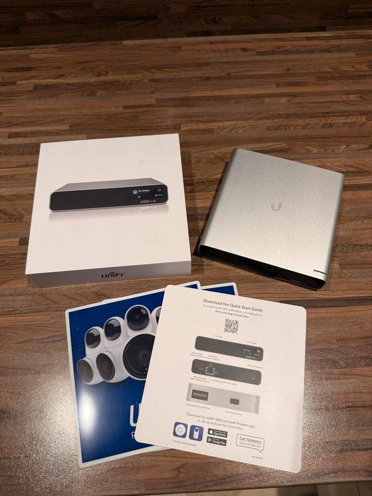 Unifi Cloudkey Gen2 Plus - 1TB HDD, Computers en Software, Routers en Modems, Gebruikt, Router, Ophalen of Verzenden