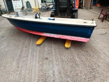 Opknapboot / Motorboot - Vaarklaar te maken beschikbaar voor biedingen