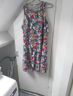 Sweatjurk 46 bloemen, Ophalen of Verzenden, Zo goed als nieuw, Jurk