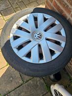 Stalen velgen met wieldoppen vw polo 15, Auto-onderdelen, Banden en Velgen, Ophalen, Gebruikt, 15 inch, Banden en Velgen