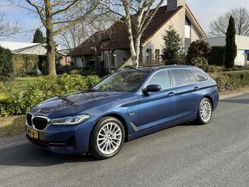 BMW 5-serie Touring 530e xDrive High Executive 292PK Pano• beschikbaar voor biedingen