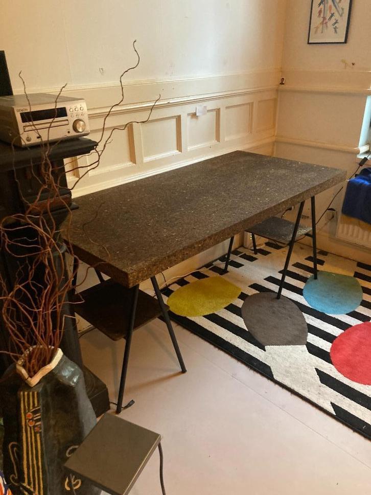 Kurken bureau op schragen van Ikea — Sinnerlig, Huis en Inrichting, Bureaus, Gebruikt, Bureau, Ophalen