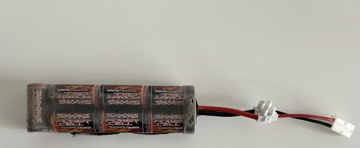 Traxxas Power 3000 mah cell accu 1/10 rc auto, Hobby en Vrije tijd, Modelbouw | Radiografisch | Auto's, Gebruikt, Auto offroad
