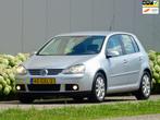 Volkswagen Golf 1.4 TSI Highline 122pk Sport // Navi / Airco, Voorwielaandrijving, Stof, Gebruikt, Zwart