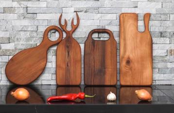 Walnoothouten Snij en Serveerplanken - Handgemaakt beschikbaar voor biedingen