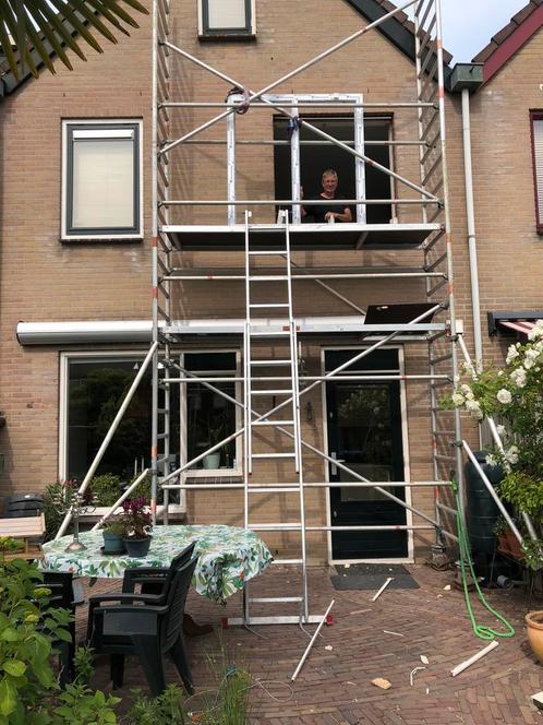 Steiger merk Layher, Doe-het-zelf en Verbouw, Steigers, Gebruikt, Rolsteiger of Kamersteiger, 5 meter of hoger, Ophalen of Verzenden