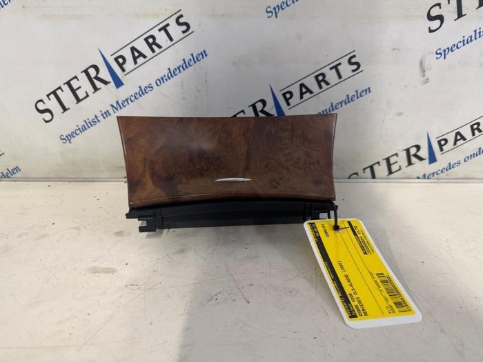 Asbak voor van een Mercedes CLS-Klasse, Auto-onderdelen, Interieur en Bekleding, Mercedes-Benz, Gebruikt, 3 maanden garantie, Ophalen of Verzenden