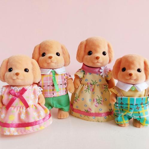 Sylvanian Families Toy Poodle Family - poedel familie, Kinderen en Baby's, Speelgoed | Poppenhuizen, Zo goed als nieuw, Poppenhuispop