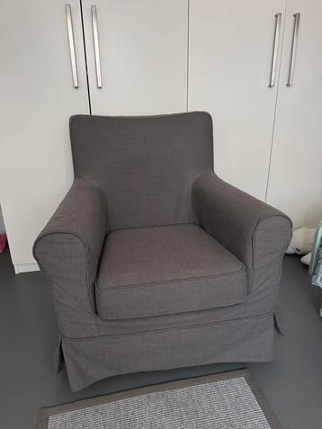 Vandaag af te halen voor €10 > Jennylund fauteuil grijs beschikbaar voor biedingen