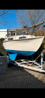 Valiant 18 kajuit zeilboot(kimkieler)en trailer enBB motor, Watersport en Boten, Kajuitzeilboten en Zeiljachten, Ophalen of Verzenden
