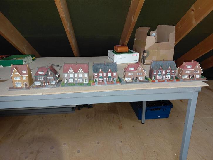 Hollandse huisjes modelspoor H0, Hobby en Vrije tijd, Modeltreinen | H0, Gebruikt, Brug, Tunnel of Gebouw, Gelijkstroom of Wisselstroom