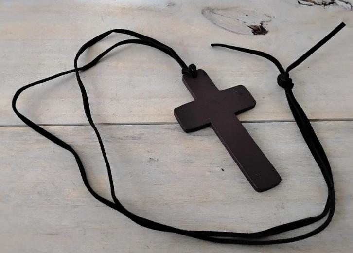 Halsketting met houten kruis - lederen bandje - gothic - nie, Sieraden, Tassen en Uiterlijk, Kettingen, Nieuw, Overige materialen