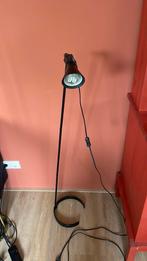 Zwarte vloerlamp / staande lamp, Ophalen, Zo goed als nieuw, E27 (groot)
