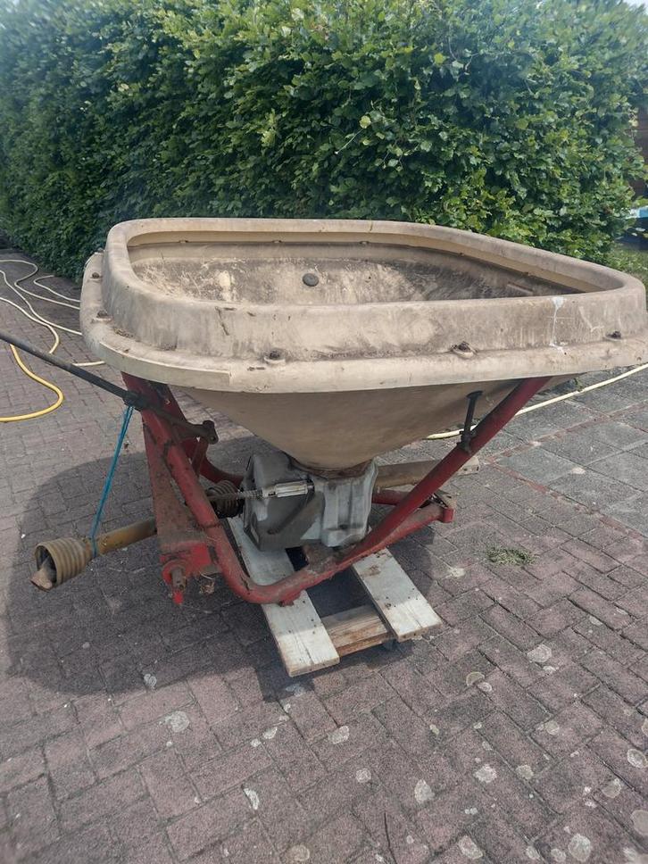 Kunstmeststrooier - Gebruikt, Dieren en Toebehoren, Schapen, Geiten en Varkens