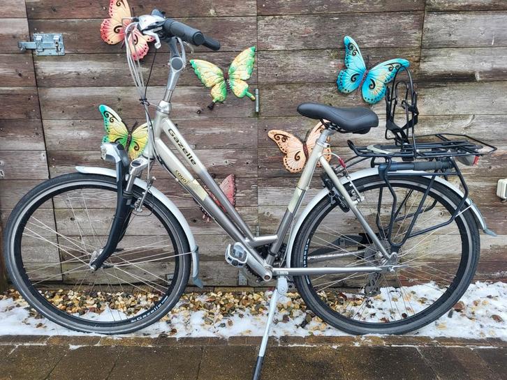 28 inch Gazelle. 24 versnellingen, Fietsen en Brommers, Fietsen | Meisjes, Zo goed als nieuw, 26 inch of meer, Versnellingen, Ophalen
