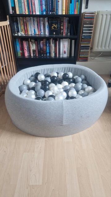 Kiddymoon Ballenbak + Extra Ballen beschikbaar voor biedingen
