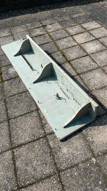 Vintage Houten Plank / Schap beschikbaar voor biedingen