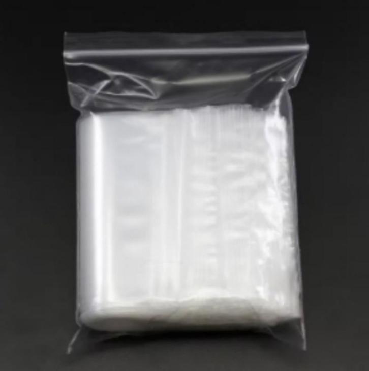 100 stuks Plastic Hersluitbare Zakjes 60 x 80 - Prijs € 4,45, Hobby en Vrije tijd, Overige Hobby en Vrije tijd, Nieuw, Ophalen of Verzenden