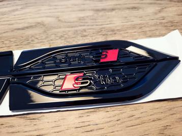 Audi A5 S-line embleem beschikbaar voor biedingen