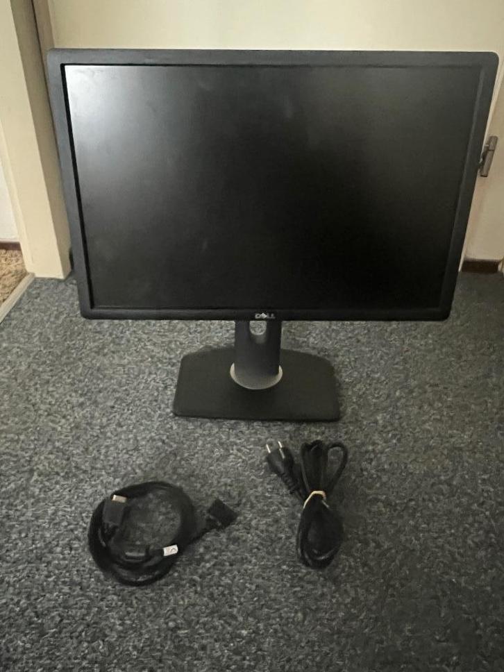 Beeldscherm Dell en Hp, Computers en Software, Monitoren, Zo goed als nieuw, VGA, In hoogte verstelbaar, Draaibaar, Kantelbaar