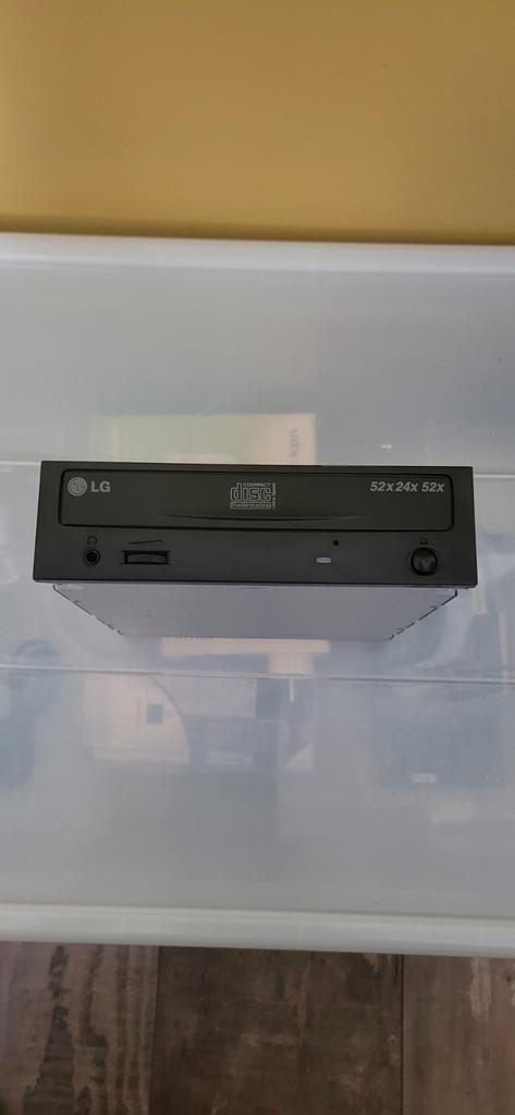 LG CD-R/RW Drive GCE-8520B - Maart 2003, Computers en Software, Optische drives, Gebruikt, Intern, Windows, Cd, Ophalen of Verzenden